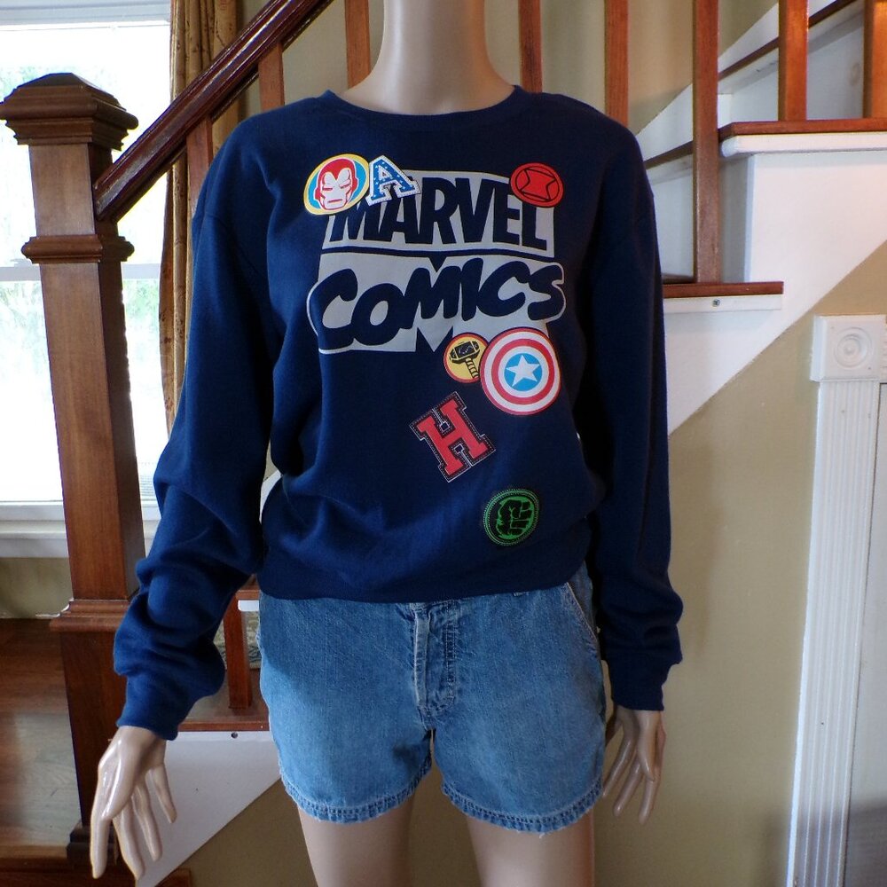 MARVEL NWT Women's Graphic Sweatshirt Navy Blue Long Sleeve - Small